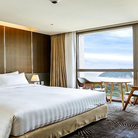 Golden Daisy Hotel Seogwipo Exterior photo