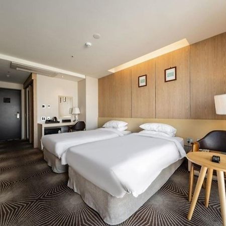 Golden Daisy Hotel Seogwipo Exterior photo